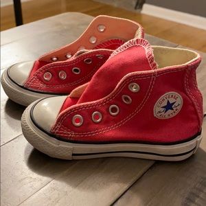 Converse size 5 toddler pink no laces